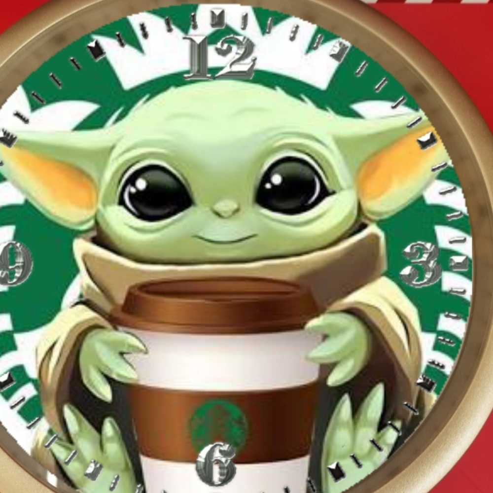 Baby yoda drinks star bucks